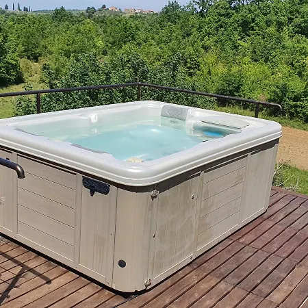 Casa Dei Boscarini Zajazd Buje