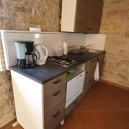 Casa Dei Boscarini Herberg Buje